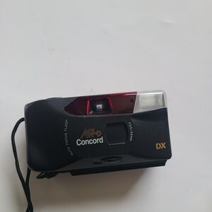 AF-D Camera - Black and Red